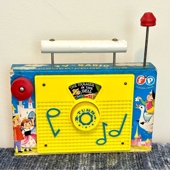 VTG Fisher Price Toy TV Radio - Plays Farmer in the Dell - As Is 60s Vintage - Picture 2 of 15